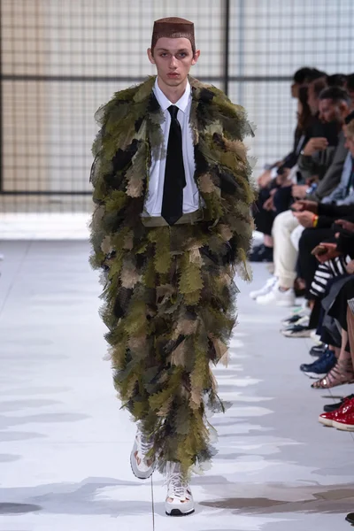 Look 2